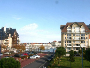 Dives-sur-Mer, 3 pièces duplex, terrasse, animaux admis - FR-1-487-278